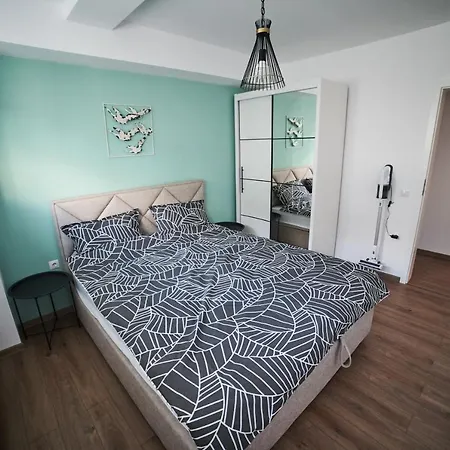Apartment Flh - Modern 3 Near Old Town - 15 Min Walk Sibiu